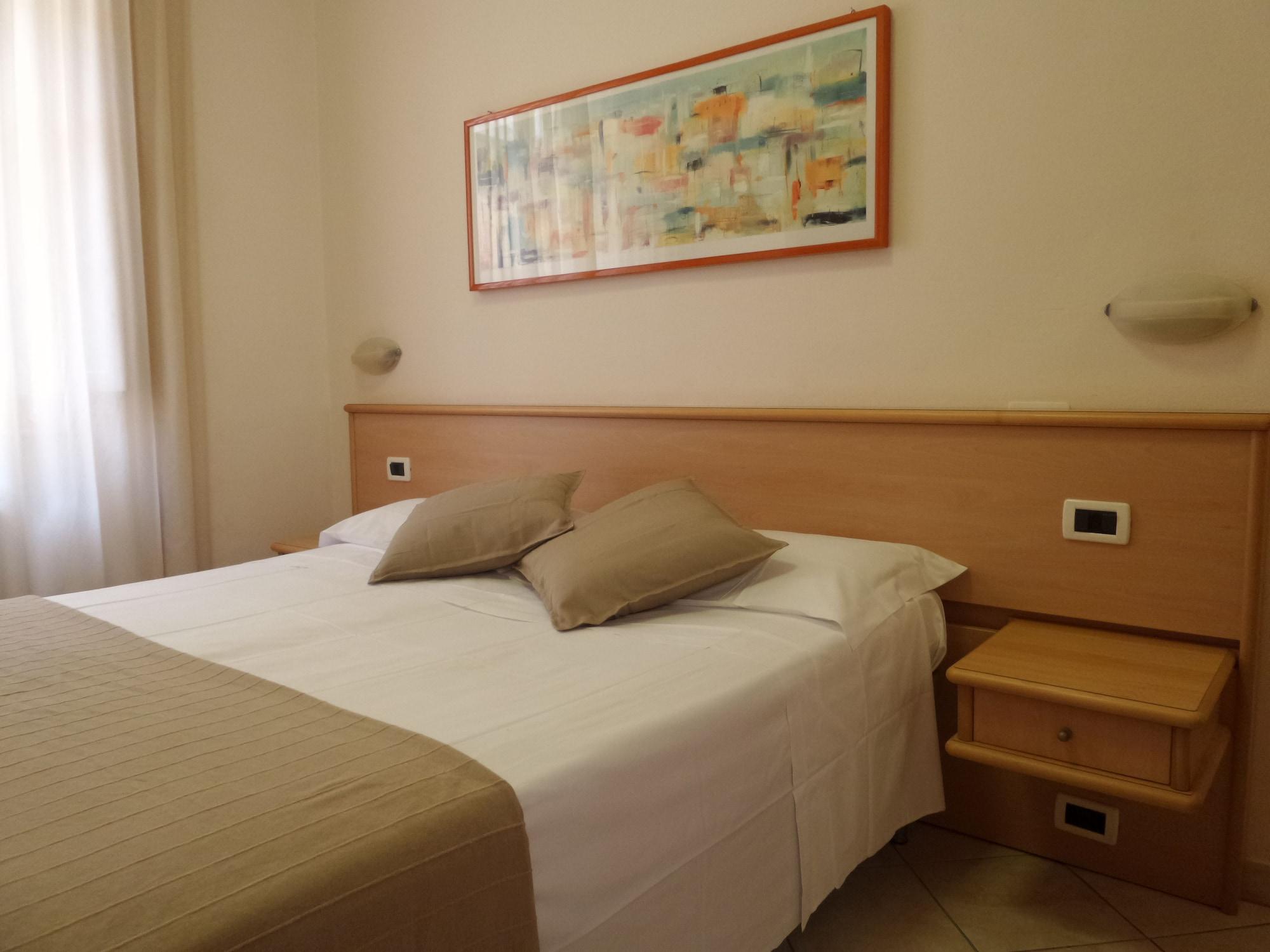 Hotel Astor ピサ エクステリア 写真