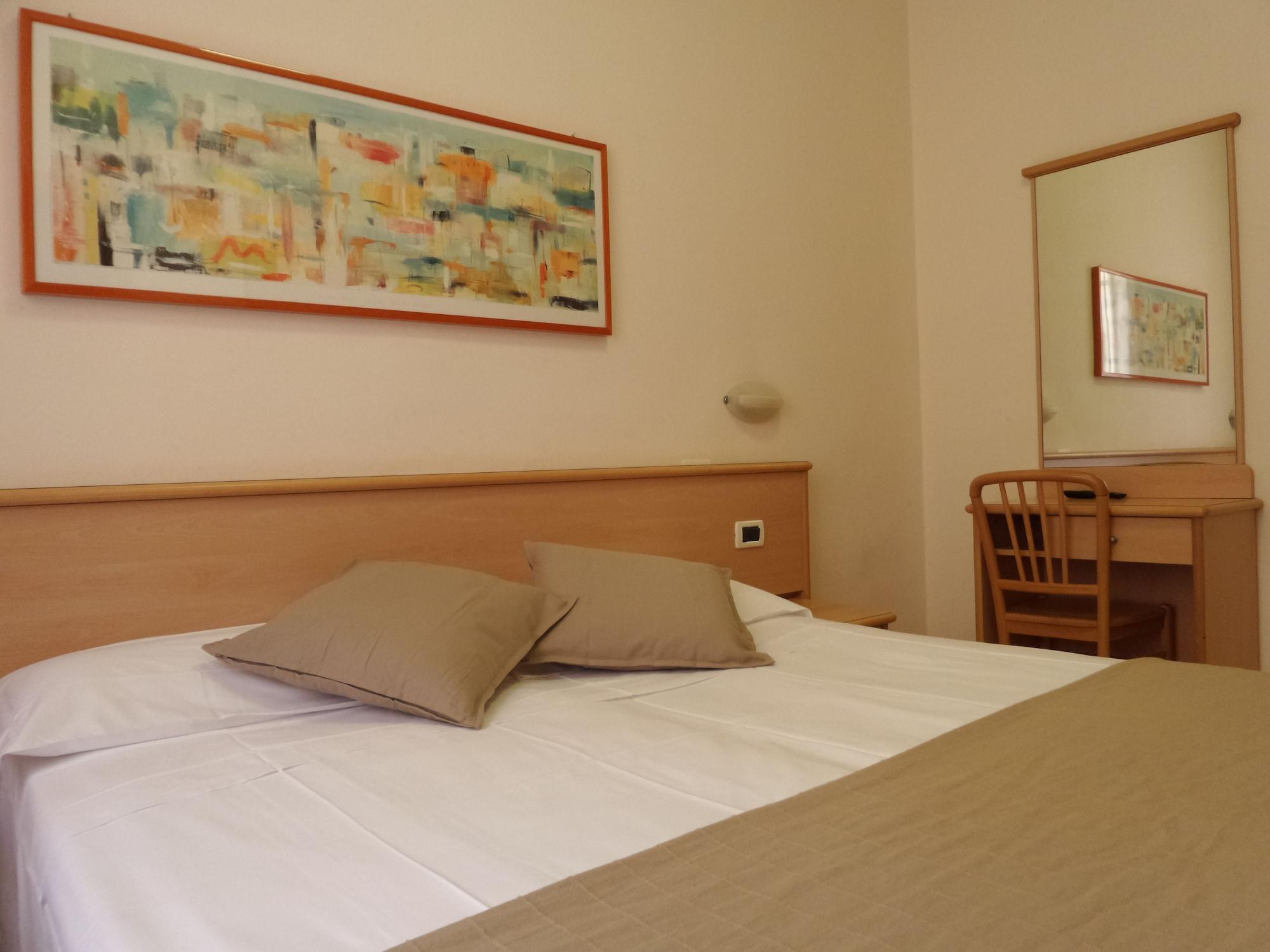 Hotel Astor ピサ エクステリア 写真