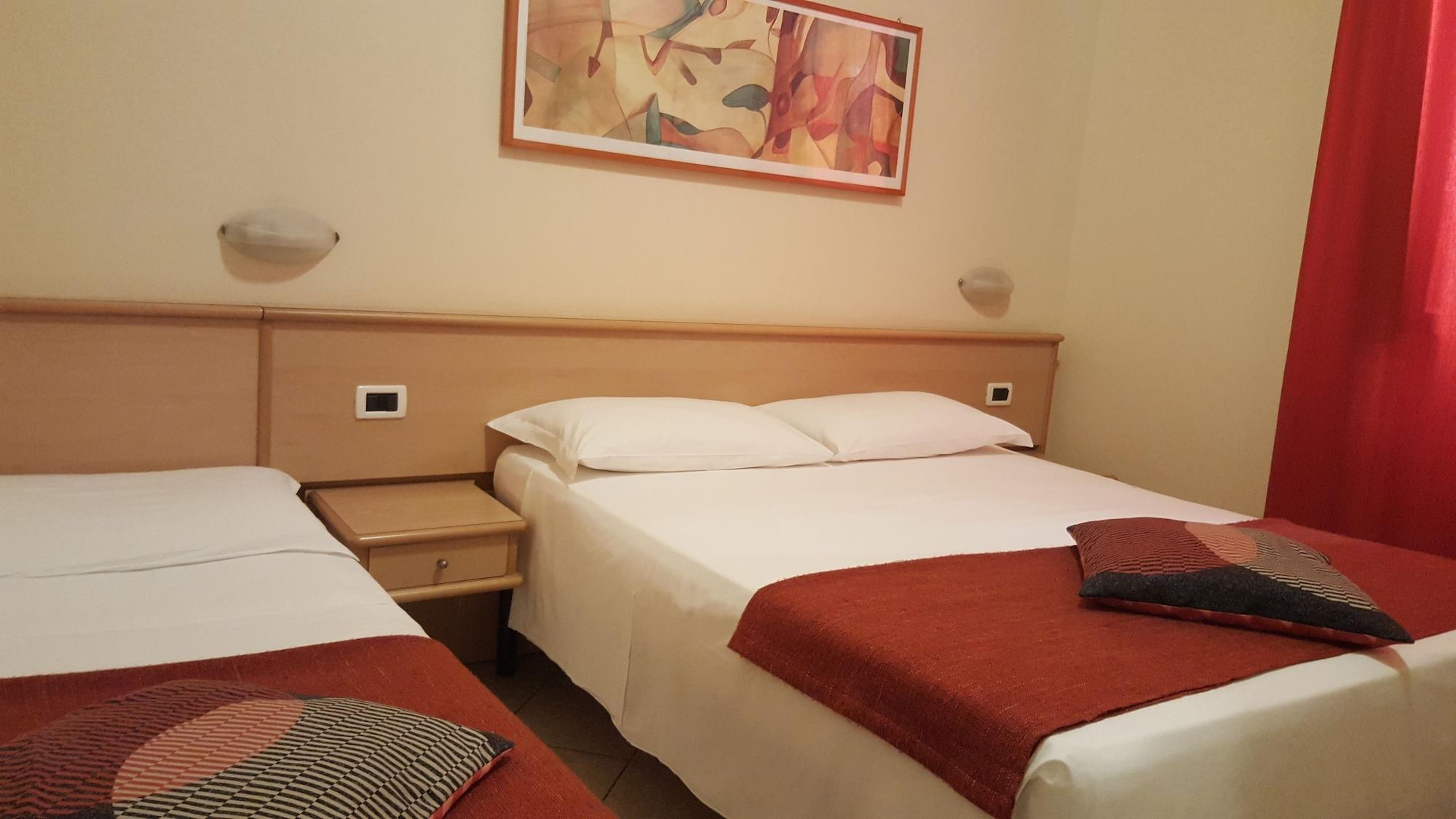 Hotel Astor ピサ エクステリア 写真